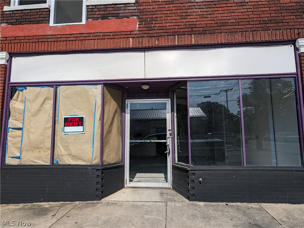 William T & Bessie Voris Sawye - Commercial Lease