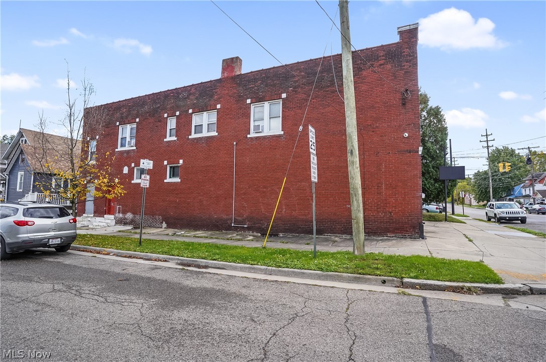 William T & Bessie Voris Sawye - Commercial Lease