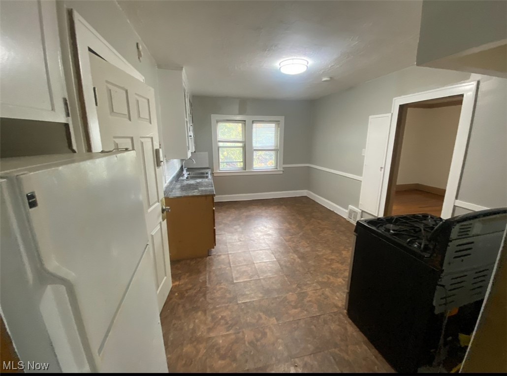 15709 Halliday Avenue