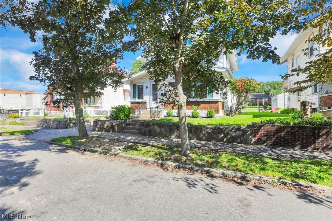816 N 12th Street