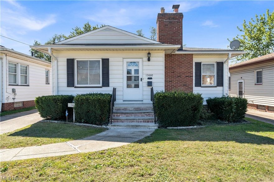 13660 Granger Rd Garfield Heights  - Spacious 3 bed 1 bath home! //

$1300 rent / $1300 deposit //
$49 application fee per adult //
NO SMOKING //
1 time $149 non-refundable set up fee paid at lease signing //

$30/month required resident benefit package; can include personal property/liability insurance for an additional $5/month for $35/month total. //

All applicants are required to fill out a PetScreening application, found on our website/app before being processed. Even if you have NO pets - this app must be filled out. 1-2 pets OK w/ approved PetScreening & PetFee (Some breed restrictions apply). 1 time, non-refundable pet fee of $200-500 per animal applies to all pets & must be paid prior to or when you pay your 1st month rent. (No fee for qualified assistance animals) //

Our application is processed through secure site: Findigs. They require ID & income verification. Without this, your app will not be processed. They offer 24/7 chat support on their app directly if you have any questions //

Spacious single family home! The home features hardwood flooring throughout! The large eat-in kitchen has gorgeous granite countertops! The partially finished basement offers additional space for storage as well as washer/dryer hookups! The large backyard offers a covered patio, and a detached 2 car garage! //

Resident pays all utilities including water/sewer/trash, gas and electric. Resident to maintain lawn and handle snow removal.