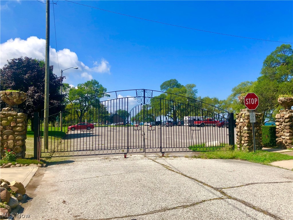 Gilbert Hogans Add 02 - Residential