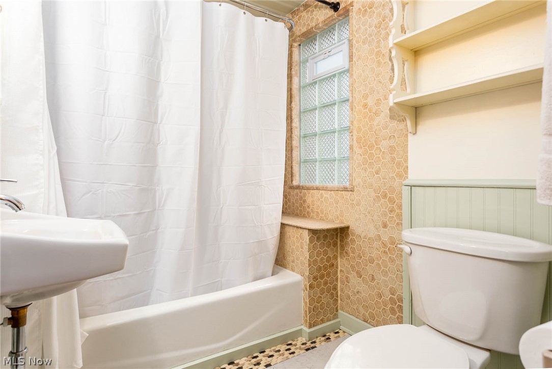 Gilbert Hogans Add 02 - Residential