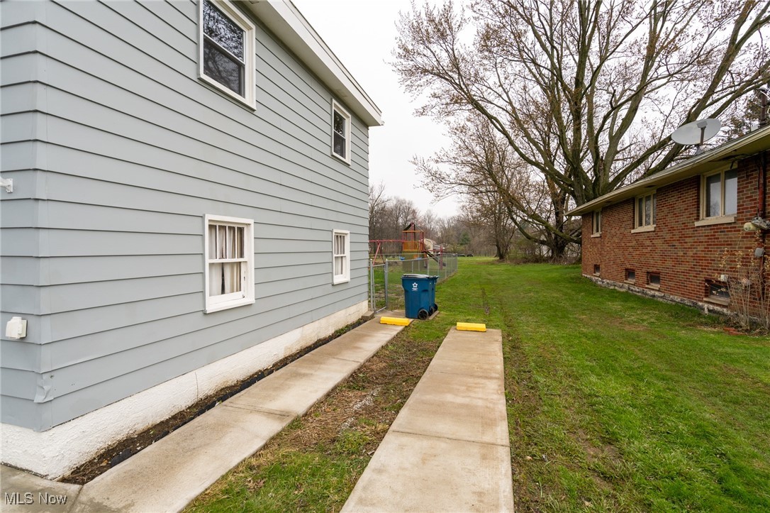 160 Cooper Foster Park Road, Lorain, Ohio image 34