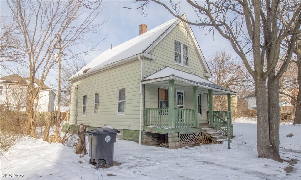 Photo of 11321 Mount Carmel Road, Cleveland, OH 44104 (MLS # 5176297)