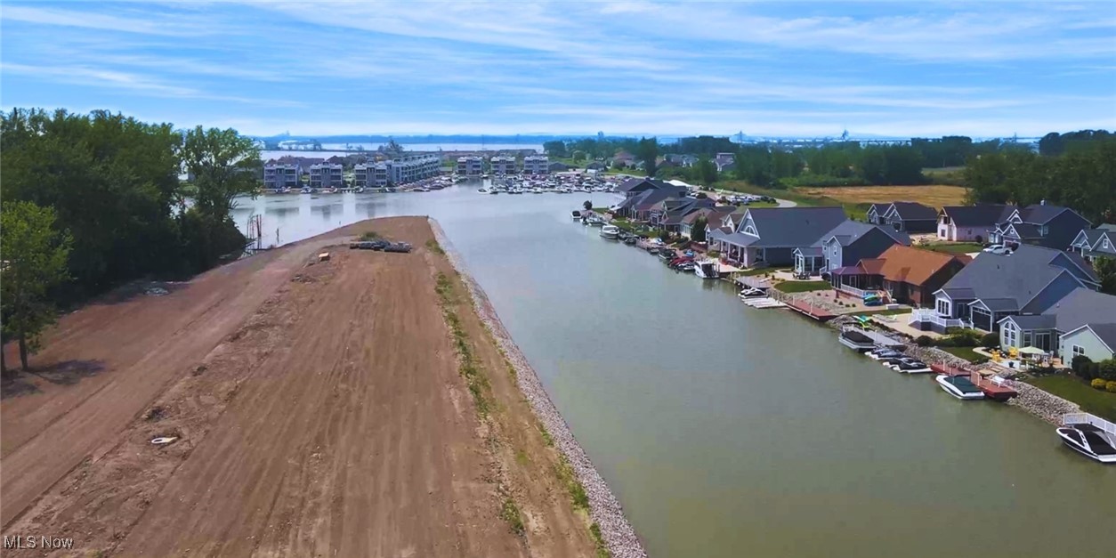 Marblehead Estates & Yacht Club - Land