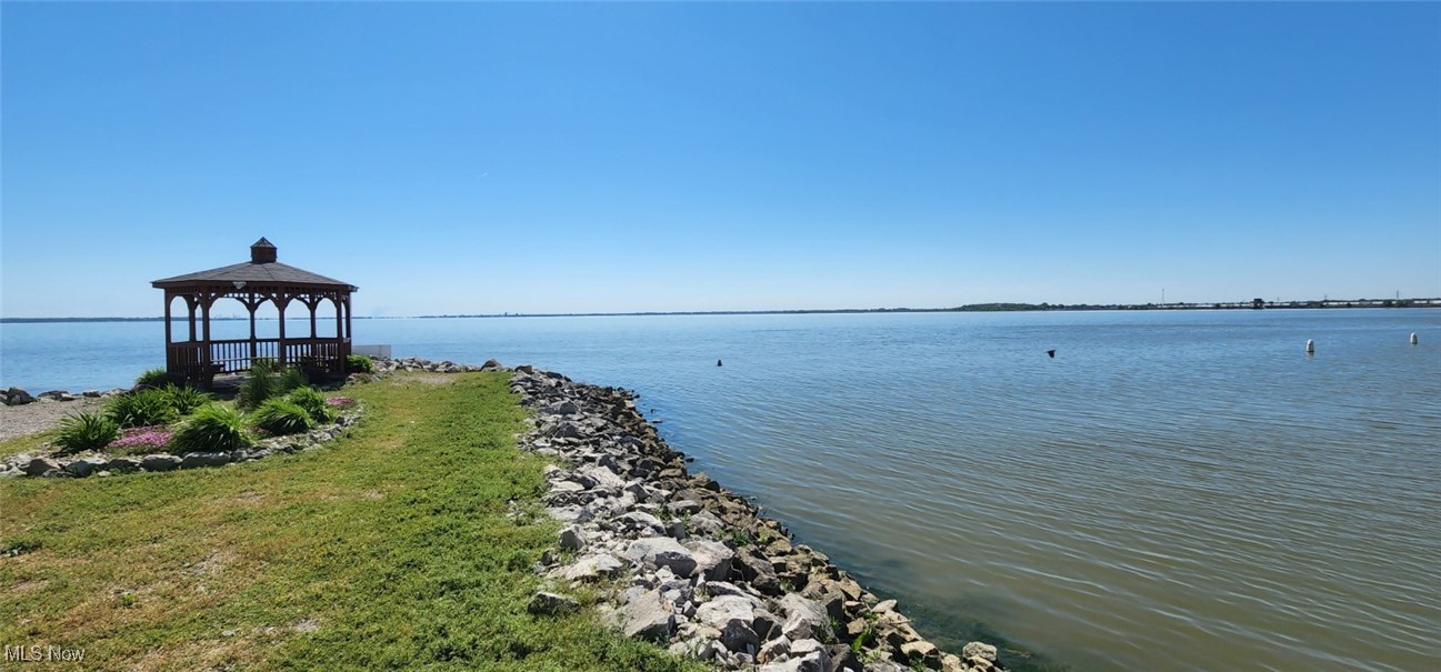 Marblehead Estates & Yacht Club - Land