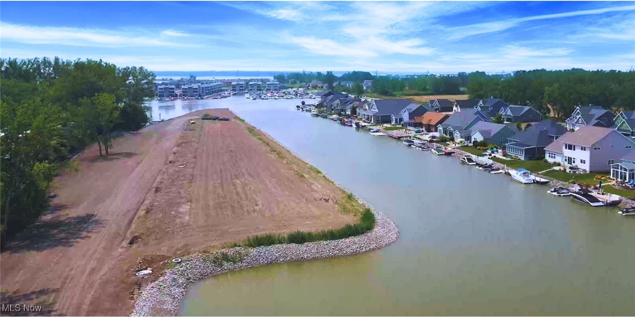 Marblehead Estates & Yacht Club - Land