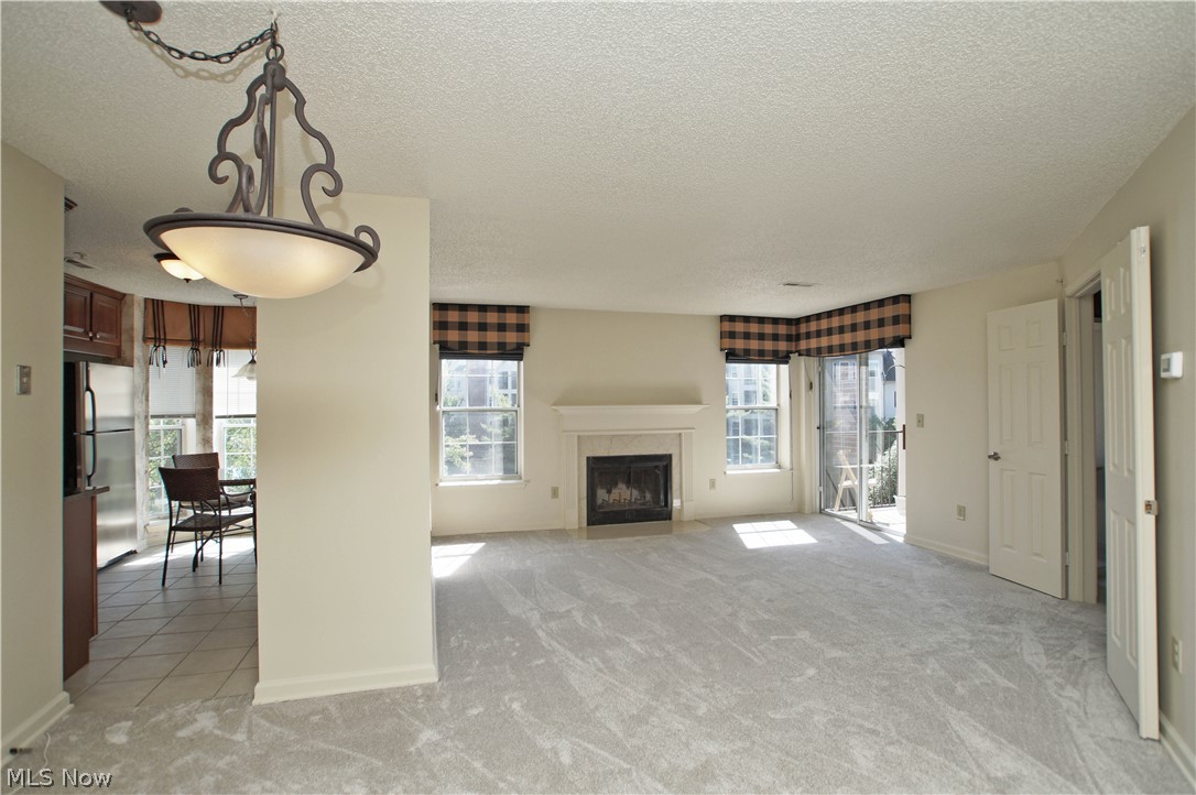 Fox Hollow/Woodhawk Condo - Residential