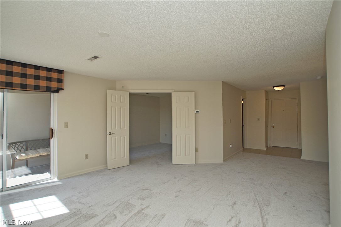 Fox Hollow/Woodhawk Condo - Residential