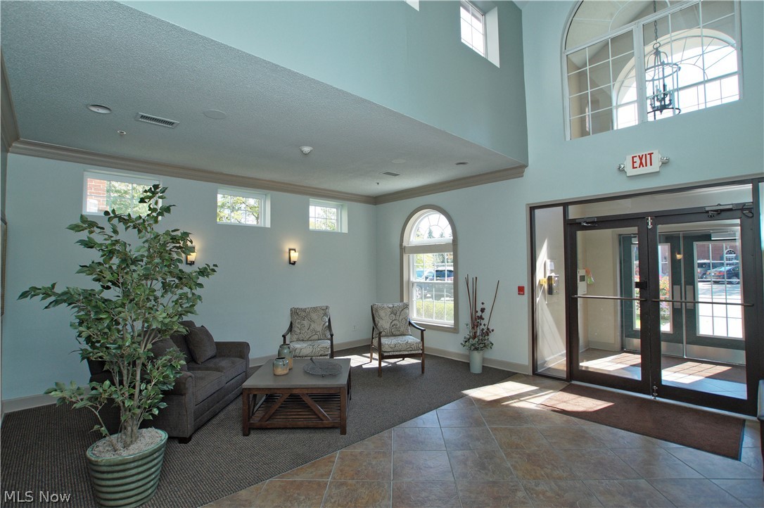 Fox Hollow/Woodhawk Condo - Residential