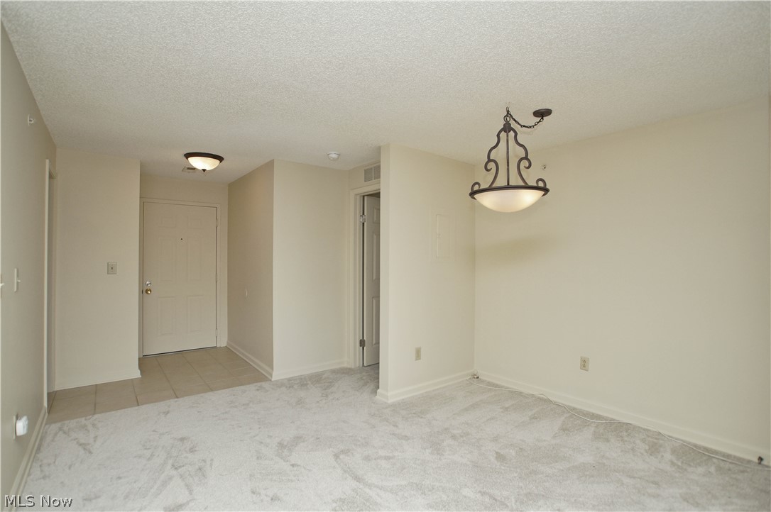 Fox Hollow/Woodhawk Condo - Residential
