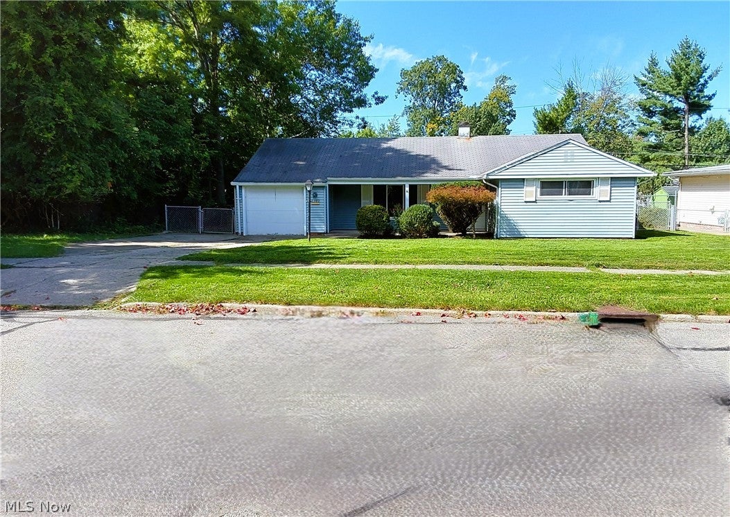 6382 Alderwood Road