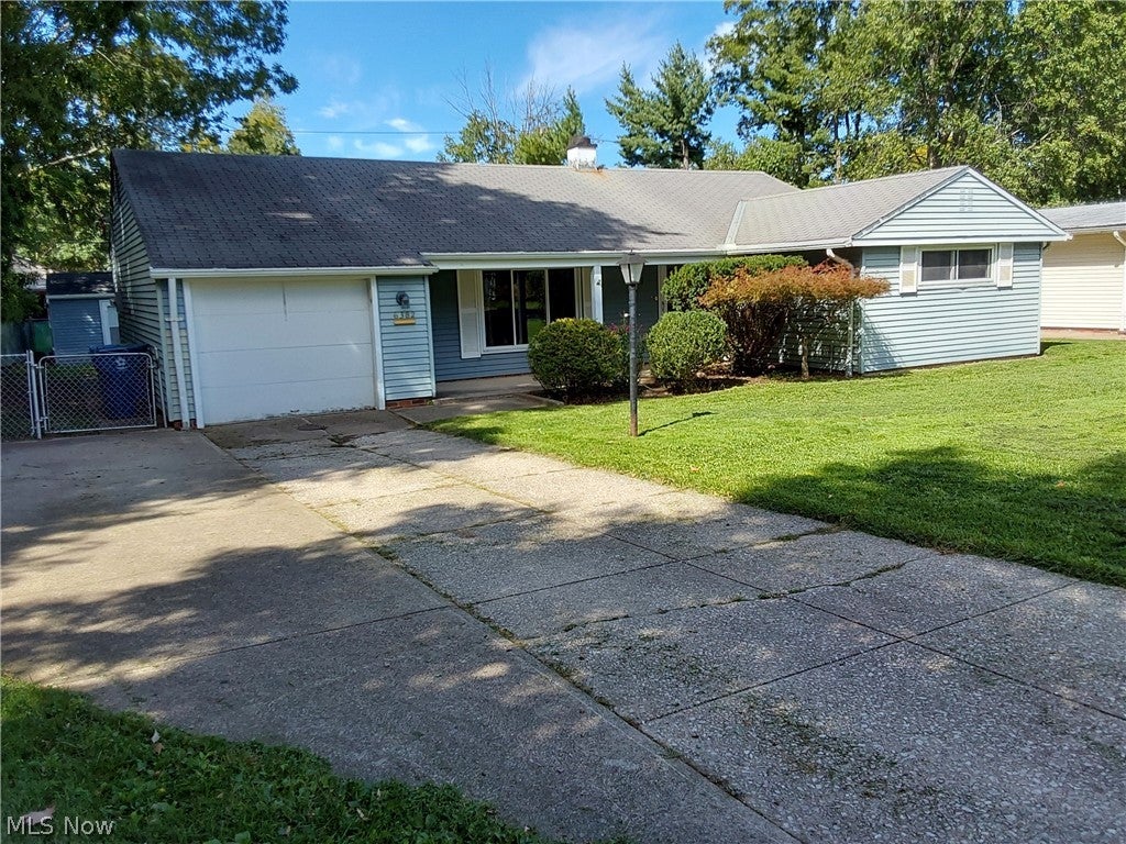 6382 Alderwood Road