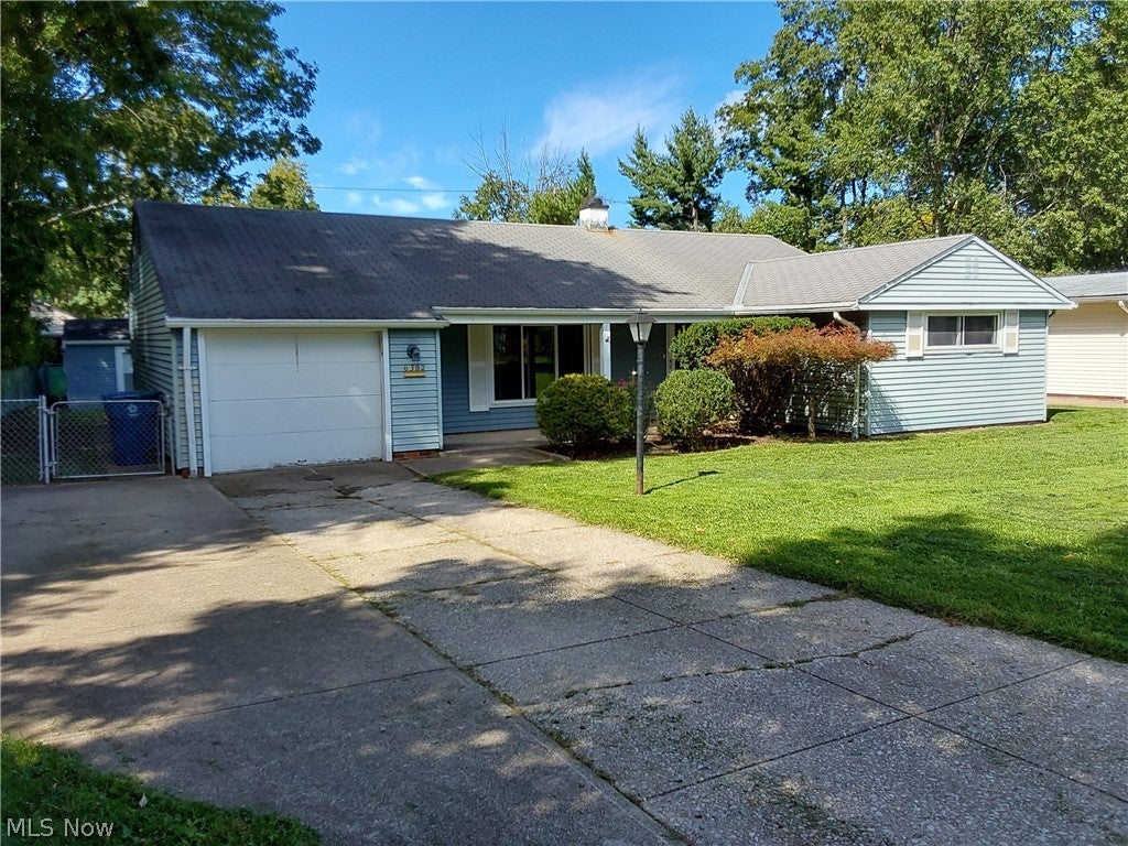 6382 Alderwood Road