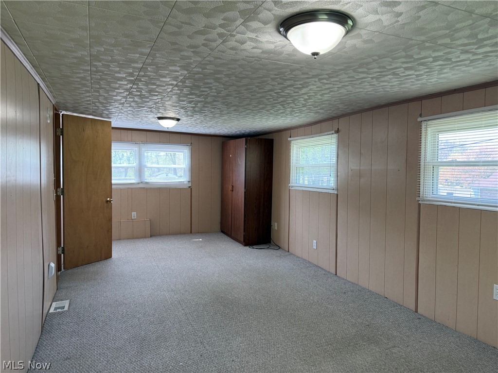 Mcdonald-Niles Realty Co - Residential