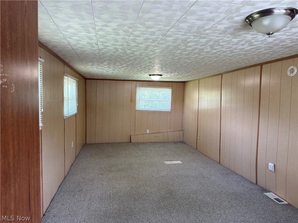 Mcdonald-Niles Realty Co - Residential