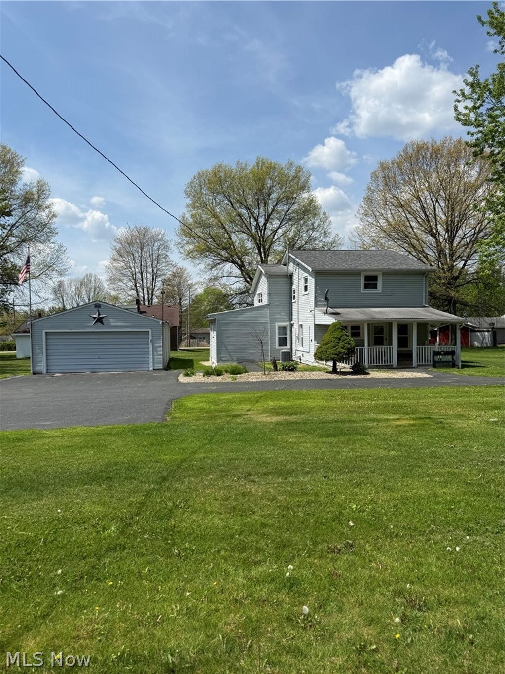 Photo of 2261 6th Street, McDonald, OH 44437 (MLS # 5204477)