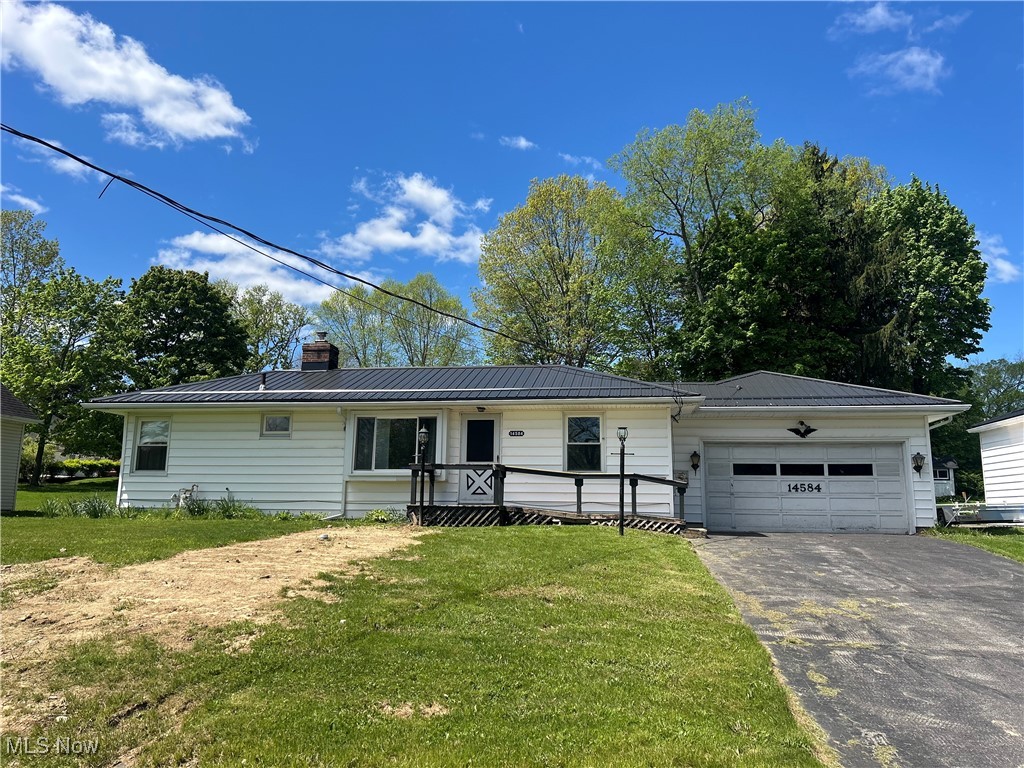 14584 Dean Court, Burton, Ohio image 1