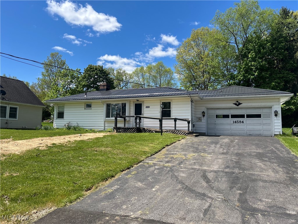 14584 Dean Court, Burton, Ohio image 29