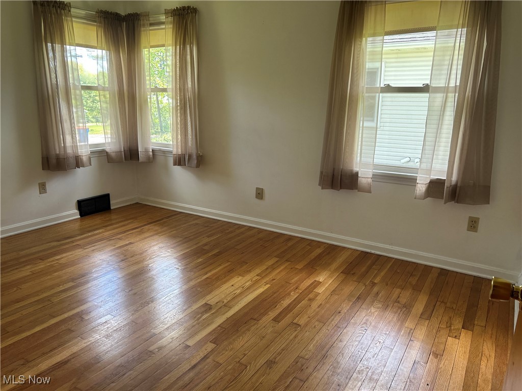 14584 Dean Court, Burton, Ohio image 19