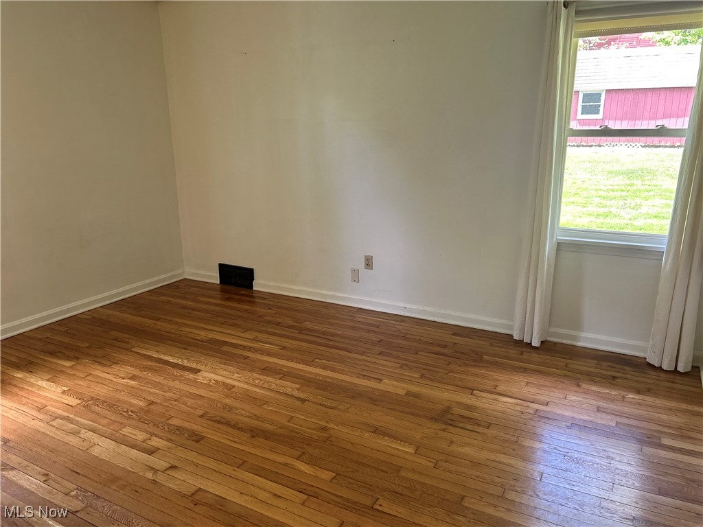 14584 Dean Court, Burton, Ohio image 17