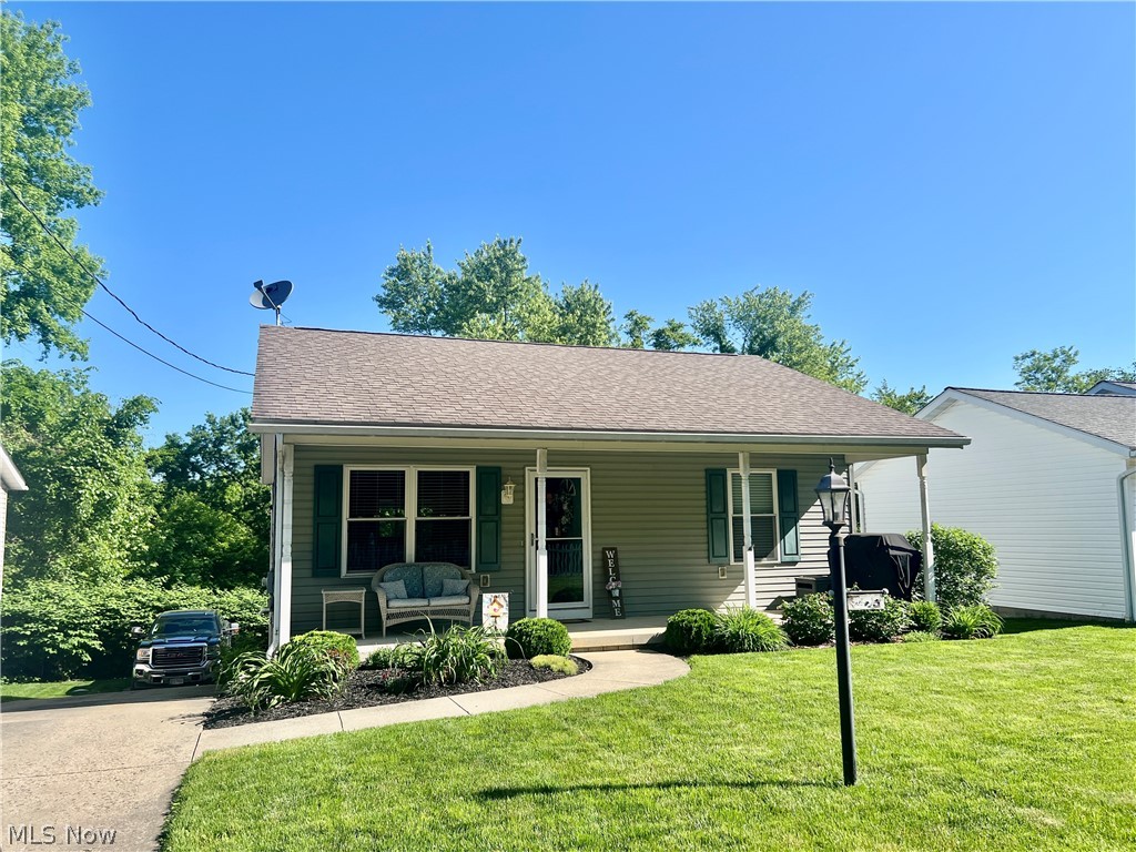 Due to no fault of their own, this cutie patootie is back on the market! Sellers accepted a house sale contingency and Buyer's house didn't sell. Check out this well maintained, newer three bedroom, two bath home with a garage. Home features a large covered deck, easy to maintain landscaping, concrete driveway and patio, and shed with electric included. Call for your showing today!