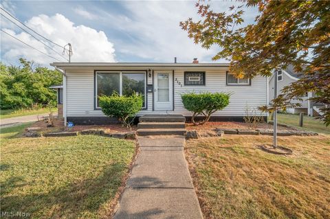 Homes For Sale - 2101 Cherry Hill Avenue<br/> Mahoning County, Youngstown, OH 44509