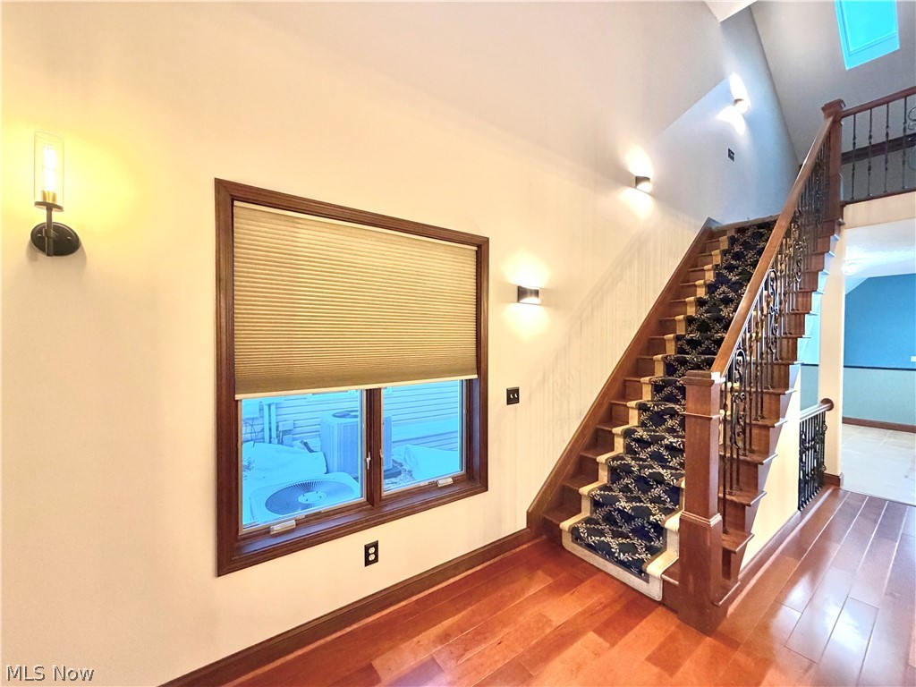 La Cote De Lac Condo Ph 03 - Residential