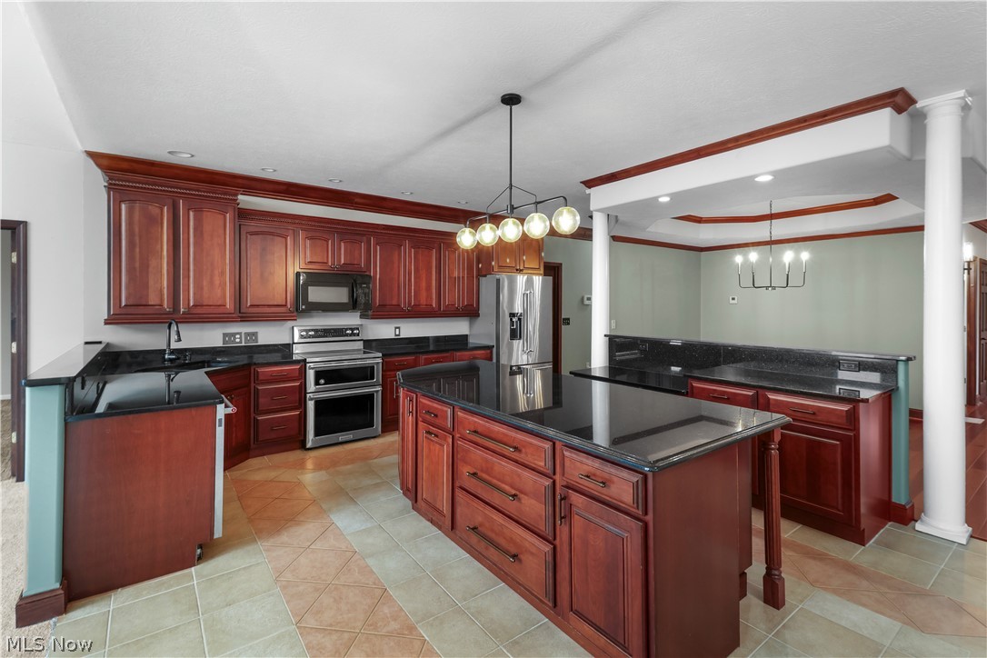 La Cote De Lac Condo Ph 03 - Residential