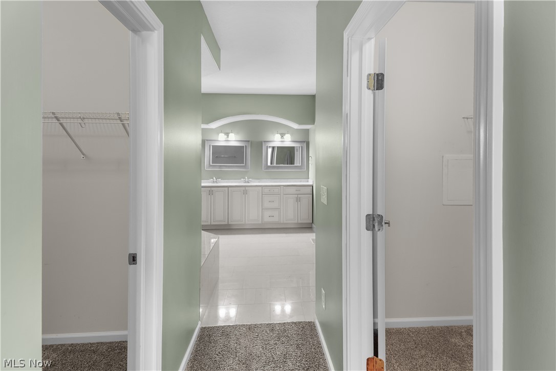 La Cote De Lac Condo Ph 03 - Residential