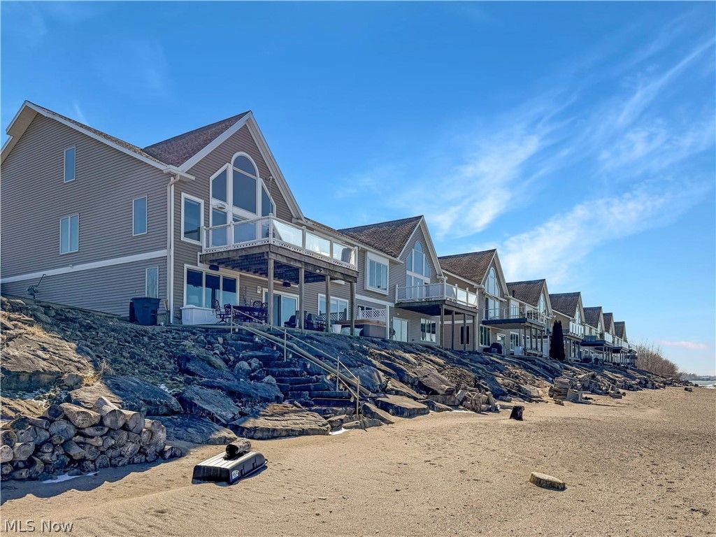 Photo of 4319 Shore Drive, Lorain, OH 44053 (MLS # 5191438)