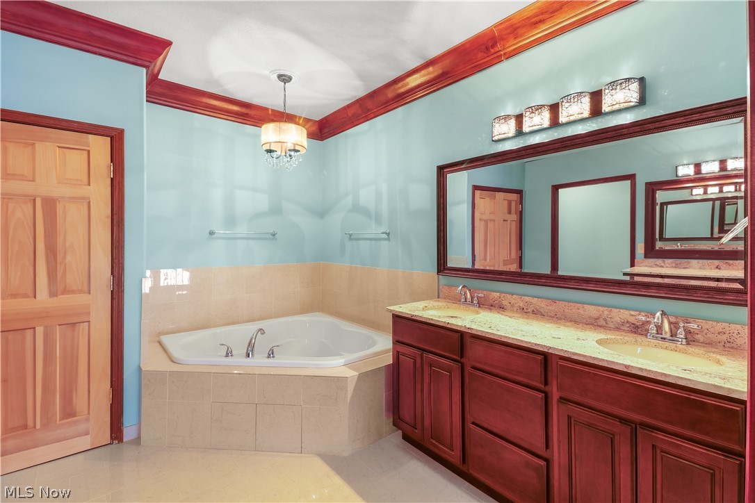 La Cote De Lac Condo Ph 03 - Residential