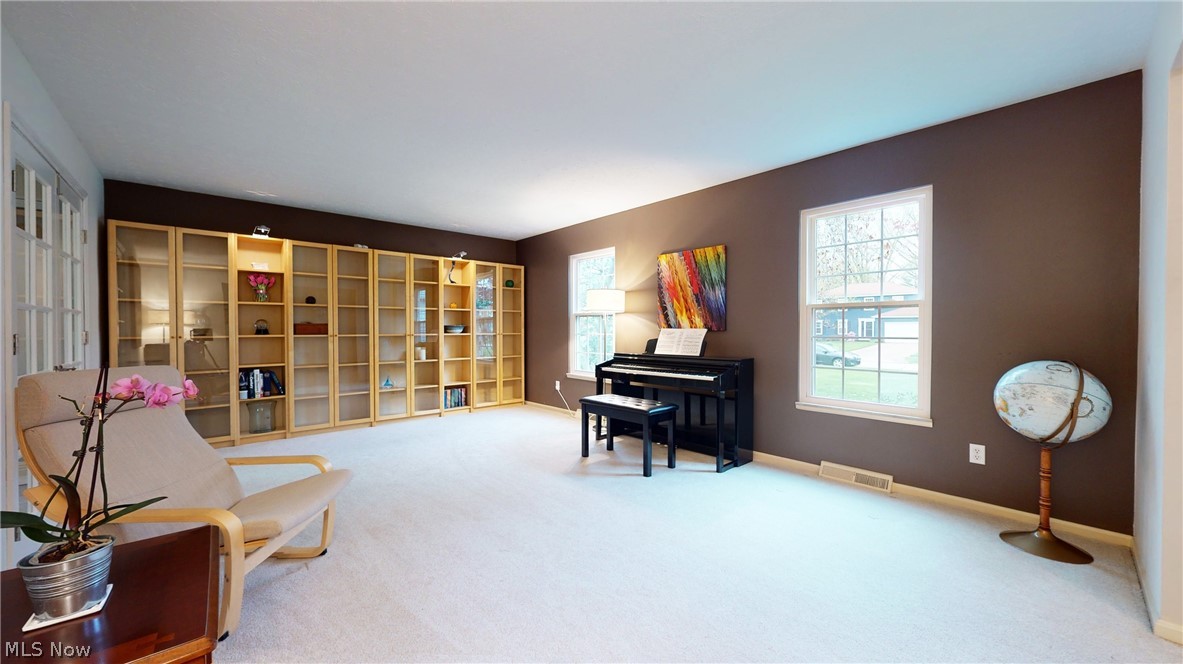 Sandy Rdg 11 - Residential