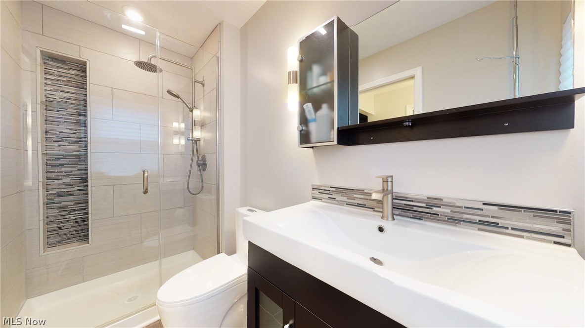 Sandy Rdg 11 - Residential