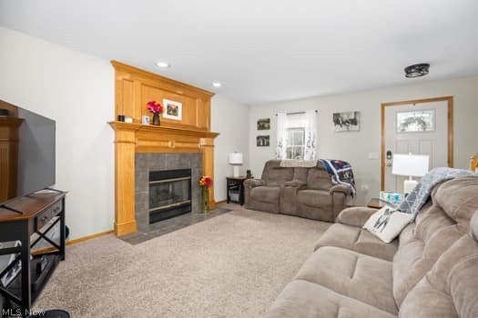 832 Queens Gate Way