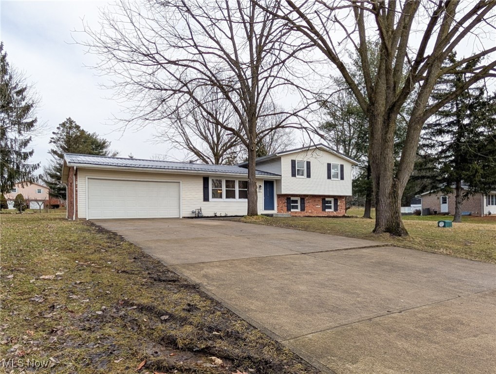 1091 Peony Street, Hartville, Ohio image 2