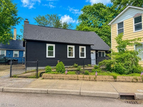 Photo for 842 Starkweather Avenue