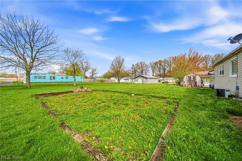 Tiny photo for 3203 Court Street, Ashtabula, OH 44004 (MLS # 5202834)