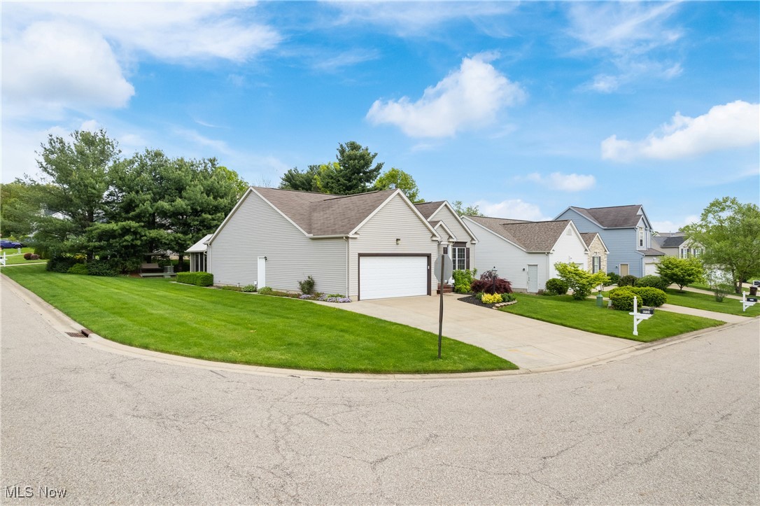 9729 Emerald Brook Circle, Canal Fulton, Ohio image 26