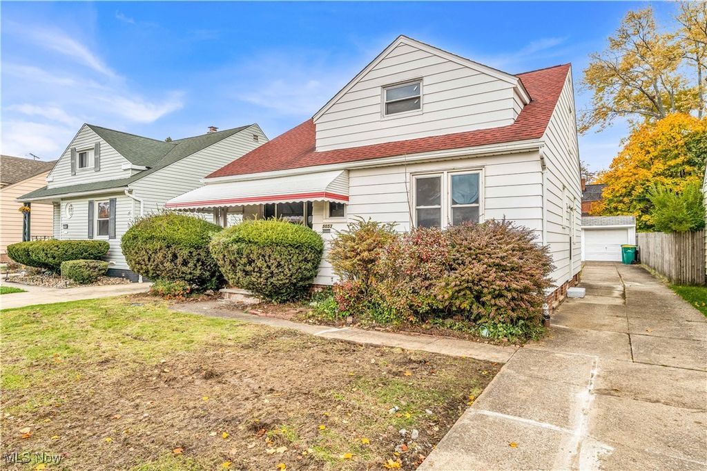 Photo of 5053 Philip Avenue, Maple Heights, OH 44137 (MLS # 5178062)