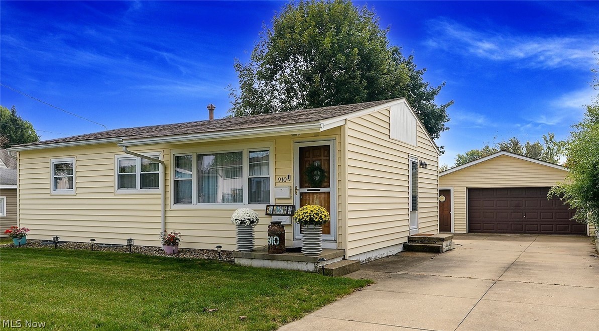 *One Floor Living RANCH Beauty Features 3 Bedrooms, 1 LUXURY Bathroom, Partial FINISHED Basement, Detached 2.5 Car Garage W/Electric, Shed, Deck & Neighbor Privacy Fenced In Back Yard!! *Updates Include: New Central Air Conditioning 2017, New FURNACE 2017, ROOF & Vinyl Siding 2007/2008, Refinished Hardwood Floors Throughout, Upgraded PEX Plumbing, Updated Electric Panel In Home AND Garage, Finished Basement, Countertop/Backplash In Kitchen, Vinyl Windows & Gorgeous Complete Bathroom Remodel!! *Walk In To A Living Rm W/Chandelier & Refinished Hardwood Shiny Floor *Dining W/Chair Rail & Picture Molding Open To Kitchen Showcasing Glass Mosaic Tile Backplash, Under Cabinet Lighting, Modern Commercial Style SS Faucet W/Sprayer, SS Sink - SS Dishwasher, Above Range Microwave & Stove! *IMPRESS YOUR GUESTS W/The Ultimate Luxurious Full Bathroom Remodel Exquisite Enough To Be Featured In A Magazine ~ Carrara Marble Countertop W/His & Her Sinks, Grey Vanity W/Soft Close & Pullout Drawers, Modern