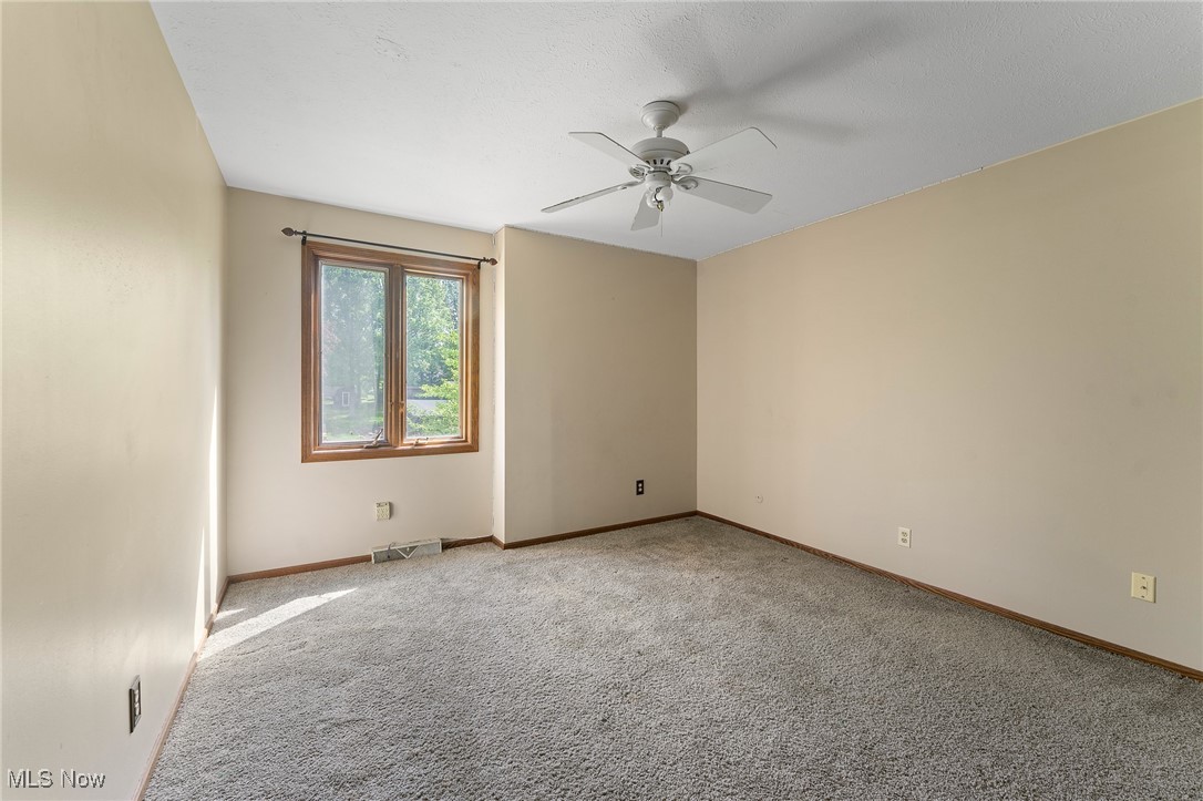 520 Stonybrook Lane, Canfield, Ohio image 18