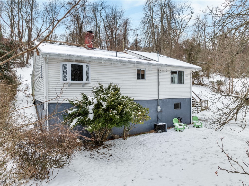 841 Seabrights Lane, Martins Ferry, Ohio image 3