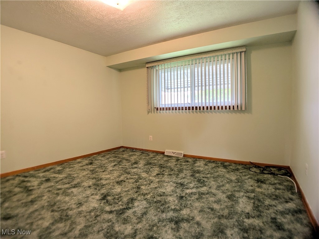 5305 Amherst Drive, Parma, Ohio image 10