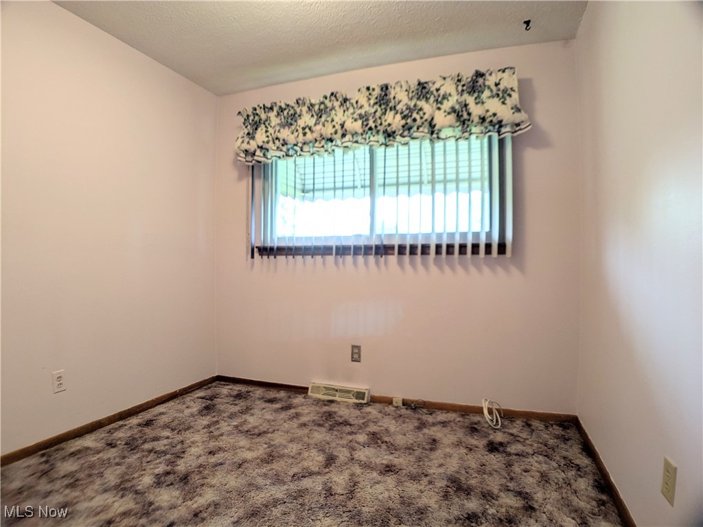 5305 Amherst Drive, Parma, Ohio image 14
