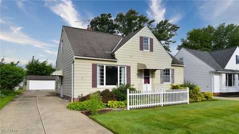 1674 Gilbert Drive Mayfield Heights, OH 44124