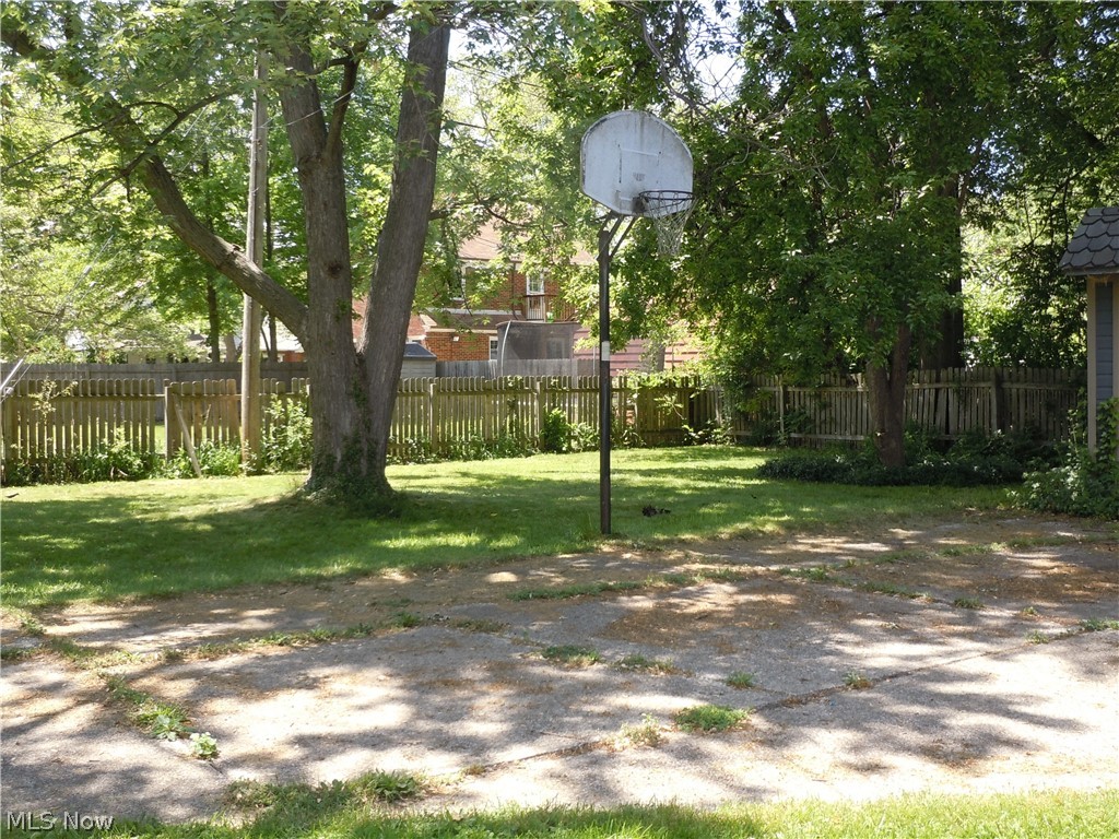 Utopia Beach - Residential