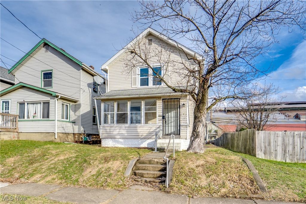 Photo of 1520 Bryan Avenue SW, Canton, OH 44706 (MLS # 5180929)