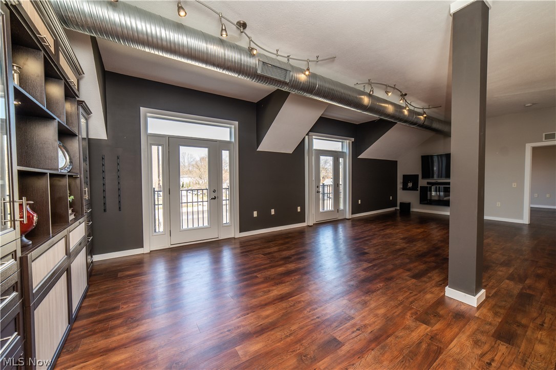 Village/Watermark Condo - Residential